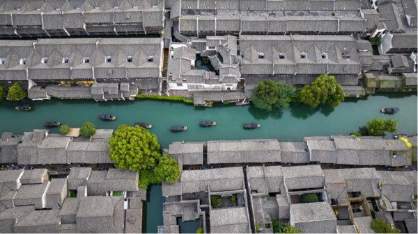 新宝策略 电子商务，全球“联动”